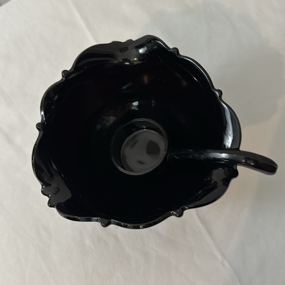 L.E. Smith Black Amethyst Vintage 3 Footed Condiment Bowl with Glass Ladle - Picture 9 of 11